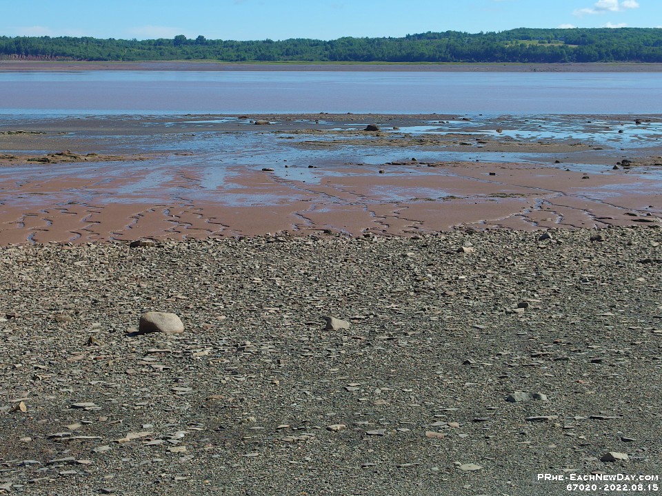 67020Le - Walking on the shale and slate on Blue Beach at low tide, Hantsport, NS